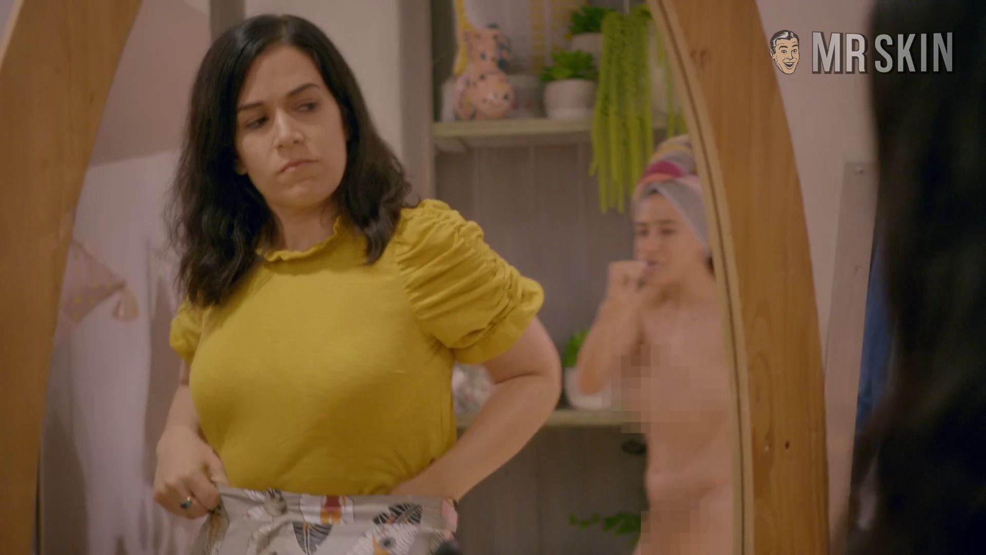 Broad City's Sexiest Scenes with Ilana Glazer. Sexy, lesbian, underwear. 278922