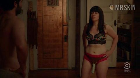 Sexiest Abbi Jacobson Scene in Broad City. Sexy, Underwear. 241525
