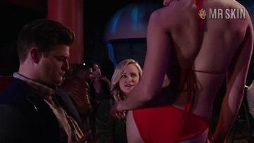 Kathleen Kislingbury in Sirens (2014-2015) Bikini Sexy Bikini Sexy 241593