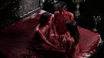 Billie Piper, Jessica Barden in Penny Dreadful (2014-2016) Lesbian Sexy Butt Left Breast Body Double Breasts 250669