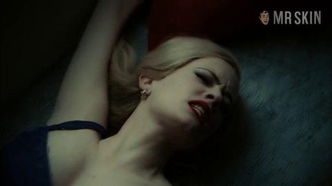 Sexiest Scenes of Angelique Bouchard from Dark Shadows. Sexy. 239873