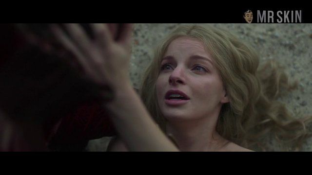 Yvonne Catterfeld Naked in La belle et la bête. Butt, sexy. 237799