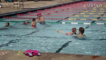 Whitney Rose Pynn, Sigrid Owen in Married (2014-2015) Bikini Bikini Sexy 238864