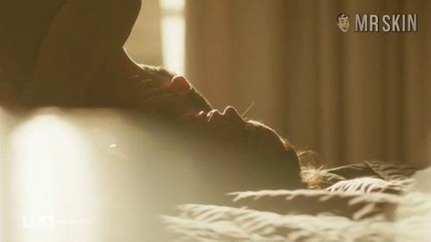 Sexiest Scenes of Sarah Peterson from Rush. Underwear. 238997