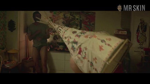 Nudes of Marie from Les gazelles. Full Nudity, breasts, bush. 238860