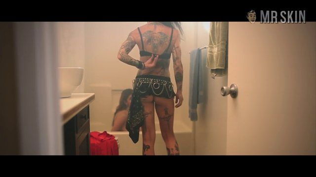 Robin Sydney, Malice McMunn in American Muscle (2014) Breasts Lesbian Butt Left Breast Breasts Butt 238896