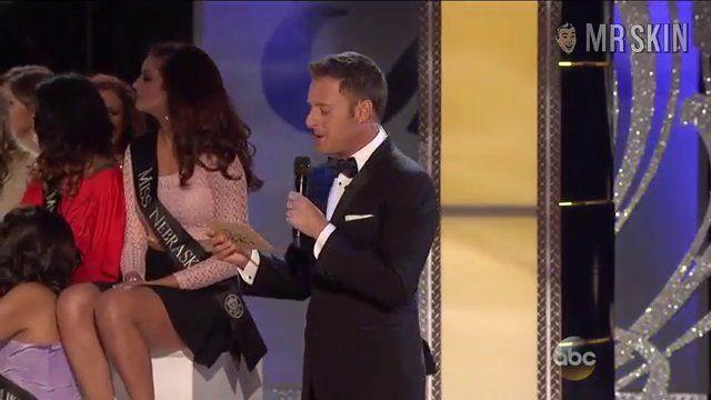 Megan Swanson in Miss America Pageant (2014) Underwear Underwear 239098