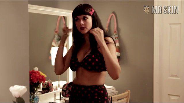 Sasha Ramos, Erin Cline in Sanctuary; Quite a Conundrum (2012) Bikini Sexy Bikini Breasts 239744