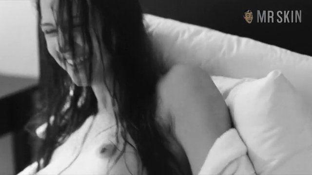 Yuliya Hlynina Naked as Sonia. Full Frontal, breasts, bush. 239967