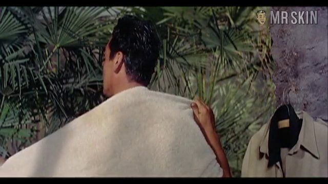 Sexiest Scenes of Linda Latham from Safari. Sexy. 240323