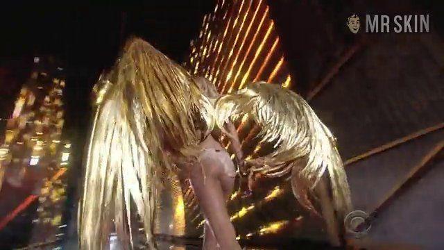 Sexiest Candice Swanepoel Scene in The Victoria's Secret Fashion Show 2014. Underwear. 240583