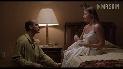 Sexiest Scenes of Nina from Big Trouble. Sexy. 240587