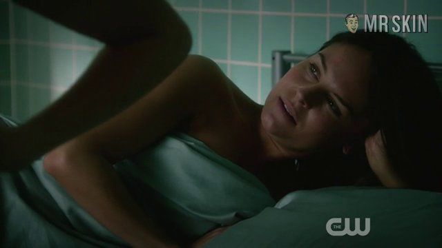 Bridget Regan in Jane the Virgin (2015-2019) Underwear Lesbian Lesbian Sexy 241130