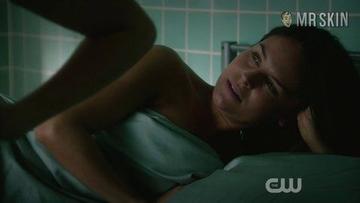 Bridget Regan in Jane the Virgin (2015-2019) Underwear Lesbian Lesbian Sexy 241130