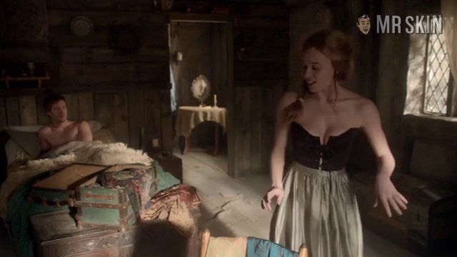 Sexiest Celina Sinden Scene in Reign. Sexy. 242863