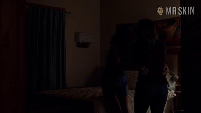 Sandrine Holt, Agnes Bruckner in The Returned (2015) Sexy Lesbian Underwear Lesbian Sexy 242949