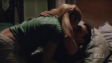 Rose McIver in iZombie (2015-2019) Underwear Sexy Underwear 267559