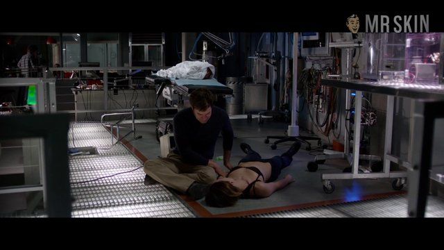 Olivia Wilde in The Lazarus Effect (2015) Underwear Underwear 242824