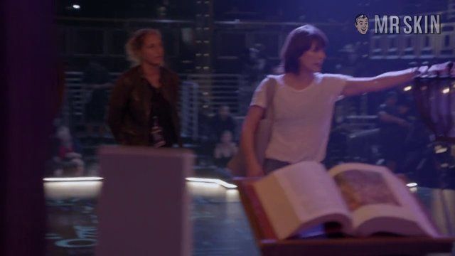 Hottest Milla Jovovich Scene in Lip Sync Battle. Sexy. 256604