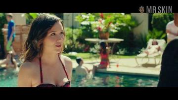 Shannon Woodward in Search Party (2015) Bikini Bikini 243347