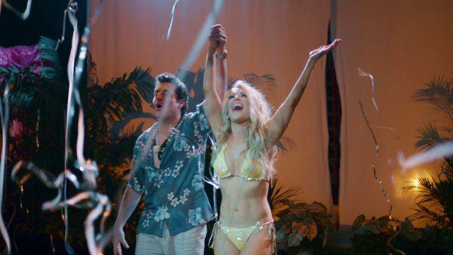Natasha Wilson, Meagan Holder, Natalie Hall, Samantha Cole, Alli Chung, Meghan Heffern in UnREAL (2015-2018) Bikini Bikini Lesbian 269677
