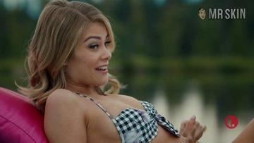 Kim Matula in UnREAL (2015-2018) Bikini Bikini Sexy 252338