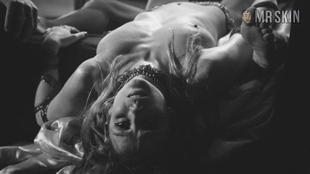 Simone Spoladore Nude in Magnifica 70. Breasts, bikini, butt. 255778