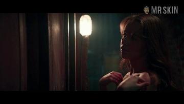 Emilia Clarke in Terminator Genisys (2015) Underwear Sexy Underwear 246955