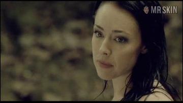 Laura Penuela in Indigenous (2014) Bikini Sexy Bikini Sexy 244382