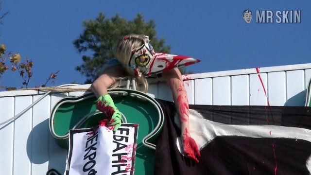 Alexandra 'Sasha' Schevchenko, Oxana Shachko, Inna Shevchenko in I am Femen (2014) Breasts Breasts Bush 244790