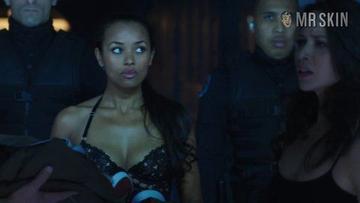 Melissa O'Neil, Melanie Liburd in Dark Matter (2015-2017) Sexy Underwear Lesbian Sexy 251734