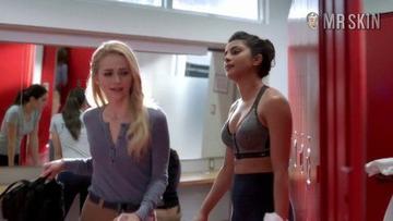 Yasmine Al Massri, Priyanka Chopra Jonas in Quantico (2015-2017) Underwear Sexy Underwear 249934