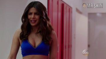 Priyanka Chopra Jonas in Quantico (2015-2017) Underwear Sexy Underwear 250503