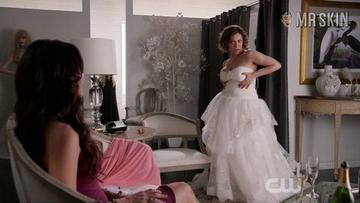 Rachel Bloom in Crazy Ex-Girlfriend (2015-2018) Sexy Lesbian Sexy 249634