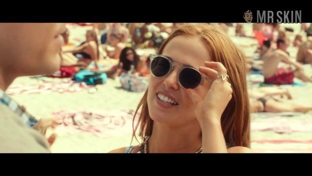 Hottest Aubrey Plaza Scene in Dirty Grandpa. Bikini, sexy, thong. 248510