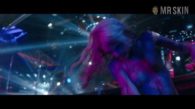 Elle Evans Naked in Scouts Guide to the Zombie Apocalypse. Breasts, bikini, sexy. 246835