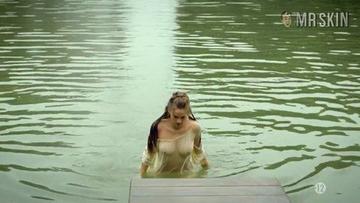 Noémie Schmidt in Versailles (2015-2018) Sexy Breasts Butt 247088