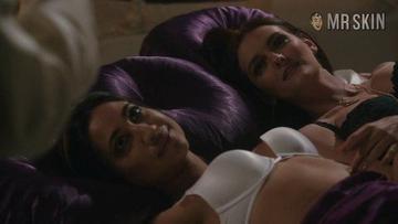 Lydia Hearst, Annapurna Sriram in South of Hell (2015) Lesbian Sexy Underwear Bikini Lesbian 249855
