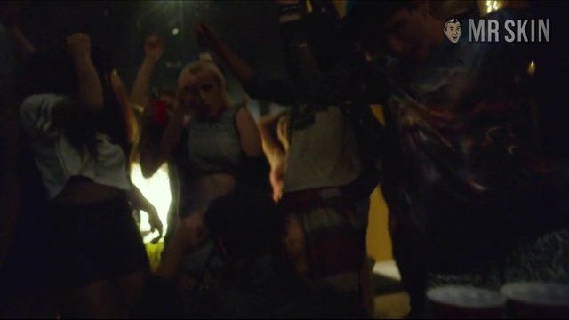 Madison Rose in We Are Your Friends (2015) Breasts Bikini Bikini Breasts 247521