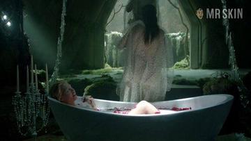 Candis Cayne in The Magicians (2015-2019) Sexy Sexy 258437