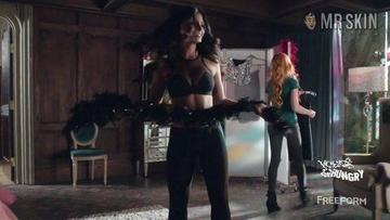 Emeraude Toubia in Shadowhunters (2016-2018) Sexy Underwear Sexy Underwear 248412