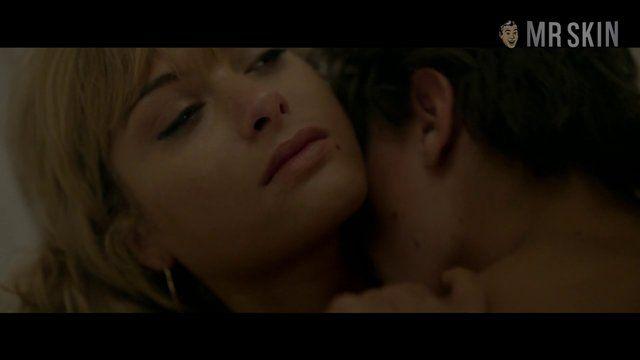 Mathilde Bisson in Au plus près du soleil (2015) Breasts Butt Sexy Breasts Butt 248571