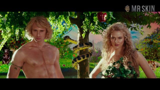 Sexiest Karlie Kloss Scene in Zoolander 2. Bikini, sexy. 248602