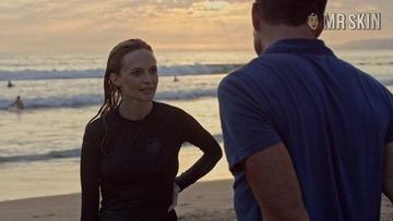 Heather Graham in Flaked (2016-2017) Bikini Sexy Bikini Sexy 249248