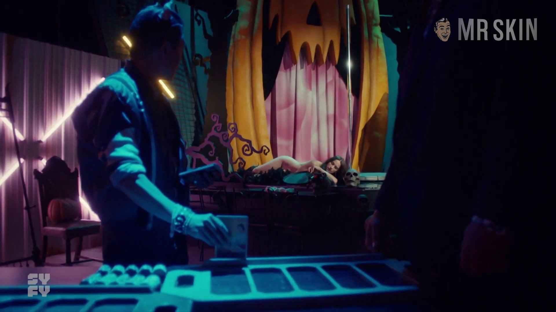 Sexiest Scenes of Wynonna Earp from Wynonna Earp. Sexy, underwear. 319859