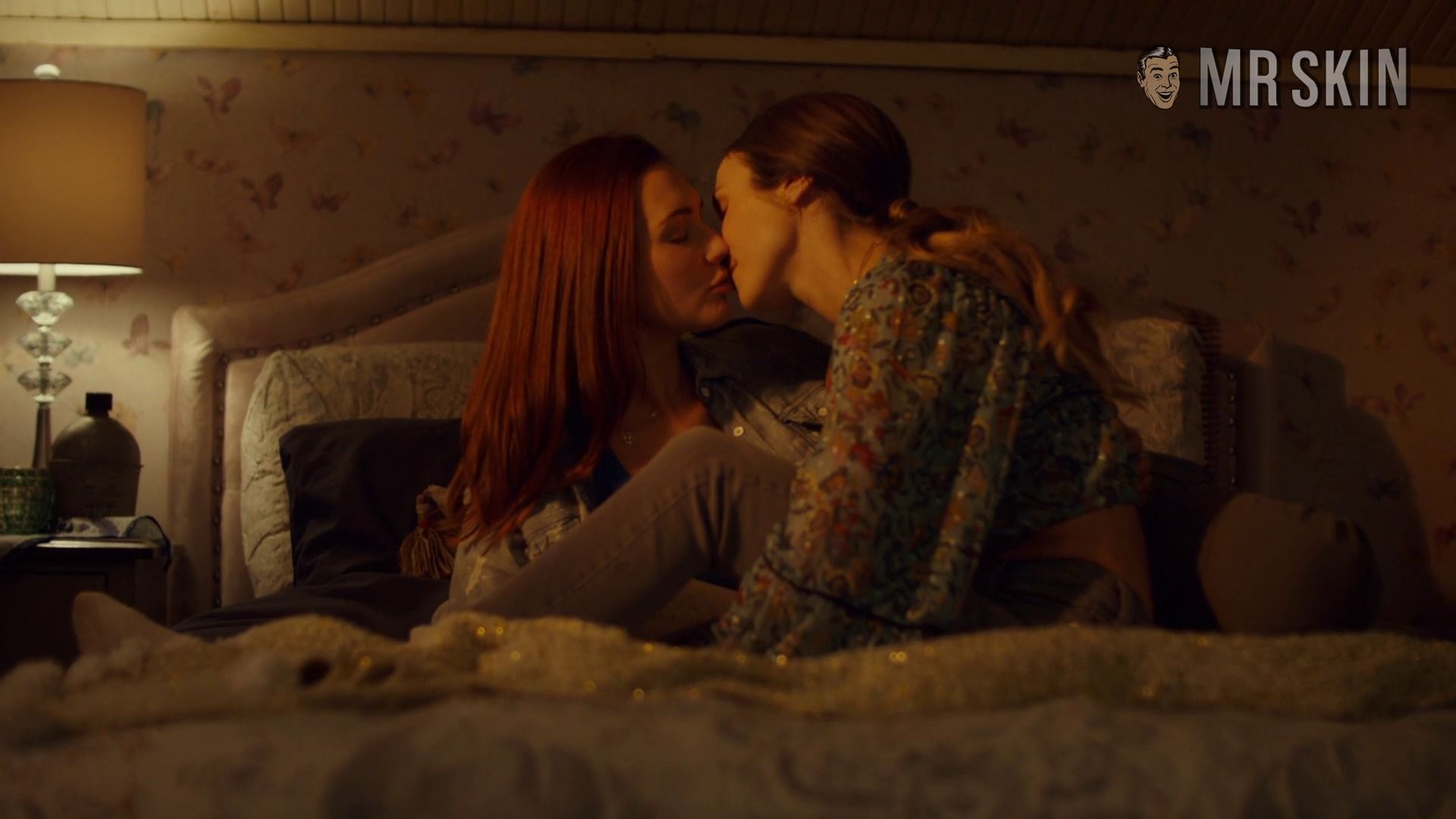Hottest Dominique Provost-Chalkley Scene in Wynonna Earp. Lesbian, bikini, butt. 310214