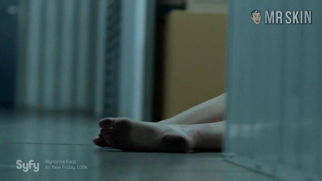 Laura Gordon in Hunters (2016) Body Double Butt Sexy Underwear Body Double Butt 250561