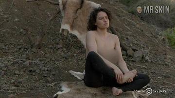 Ilana Glazer in Time Traveling Bong (2016) Sexy Sexy 250188