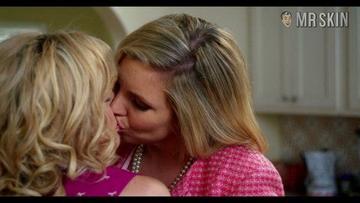 Maria Bamford, June Diane Raphael in Lady Dynamite (2016-2017) Lesbian Breasts Bush 251328