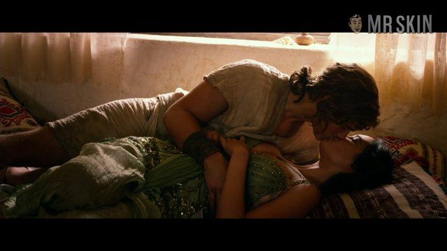 Sexiest Scenes of Zaya from Gods of Egypt. Sexy. 251075